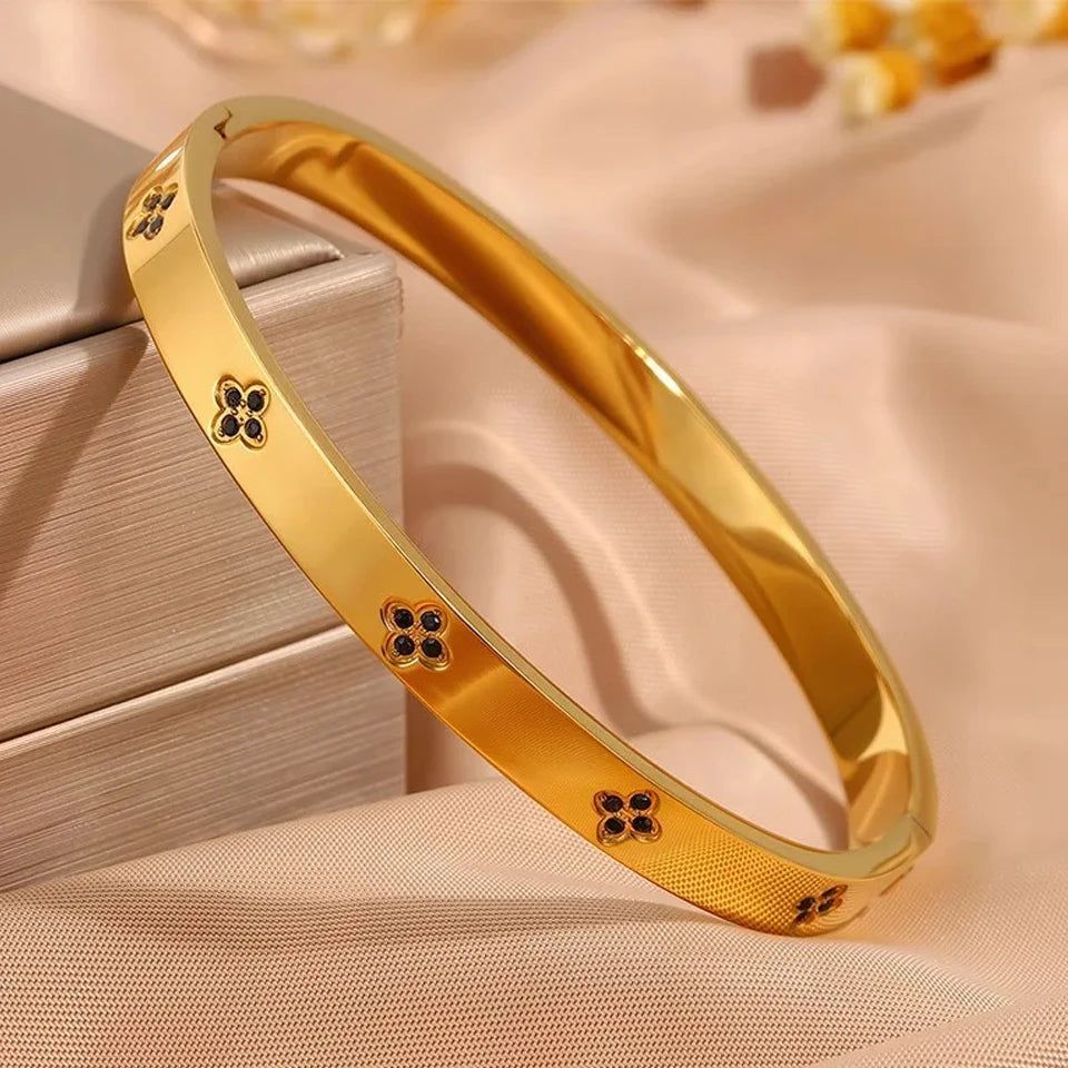 Zirconia Bangle Set